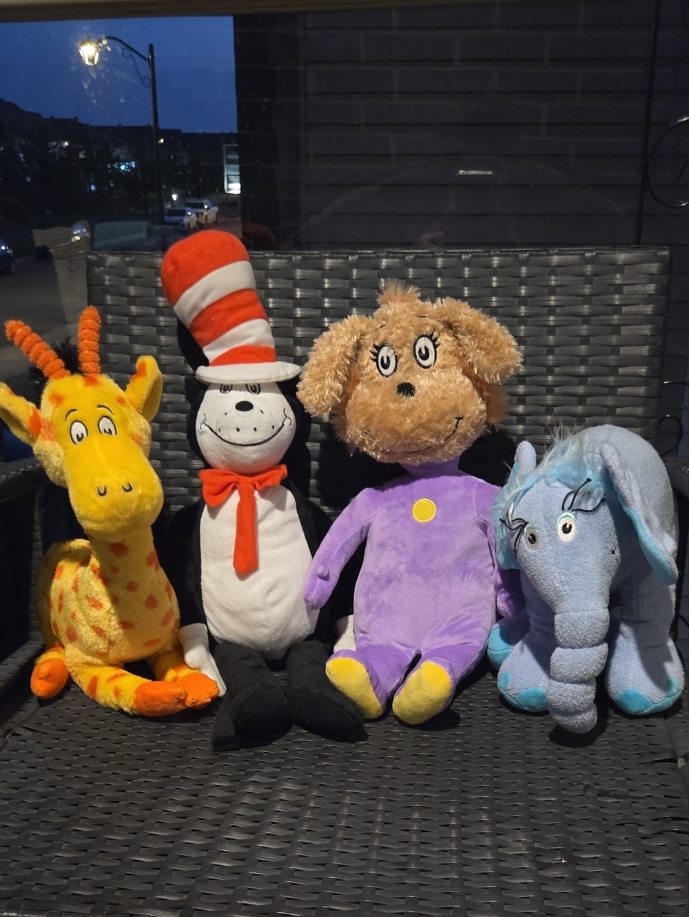 4 Dr. Seuss Characters Kohl's Cares GUC Classroom Reading Buddy Plushie Bundle
